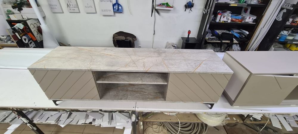 ТВ тумба новая ...