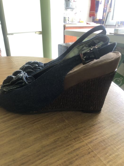 Дънкови сандали с платформа