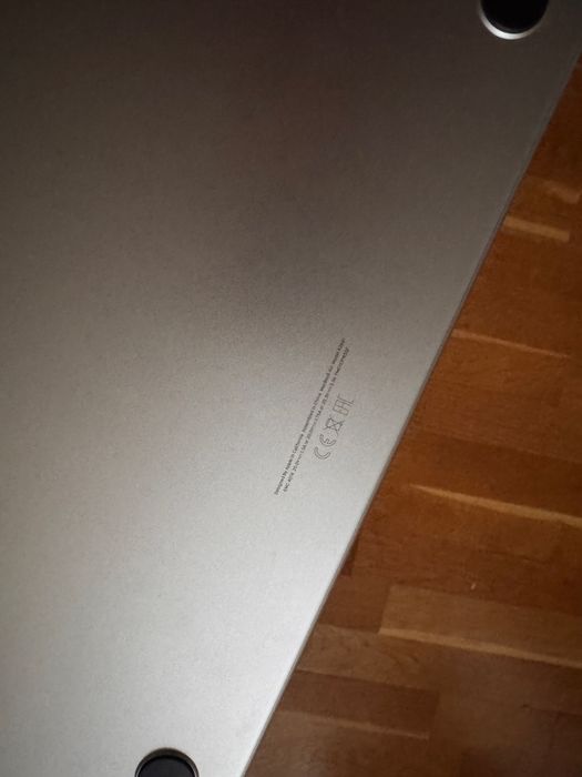 Macbook Air M2 roz 512gb 8gb ram - 50 cicluri incarcare