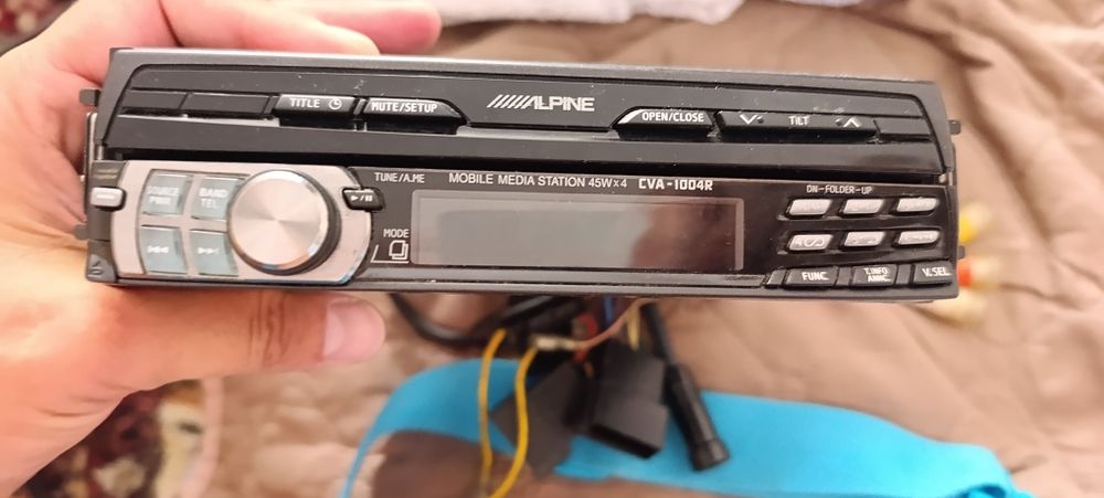 Alpine CVA-1004R Касетофон за кола