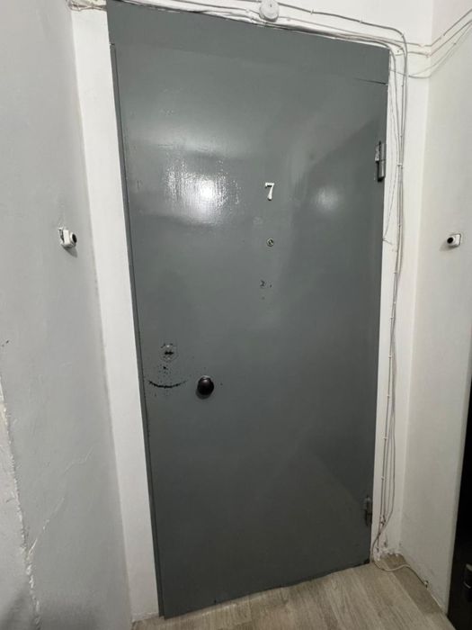 Продам железный дверь состояние зорошое