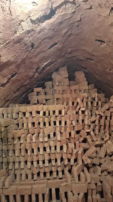 Кірпіш стандартты размерде 250×120×65
