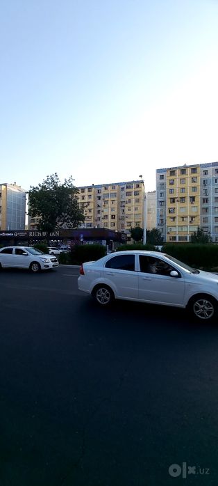 Сергели у трассы  аренда  здание 2 этажа