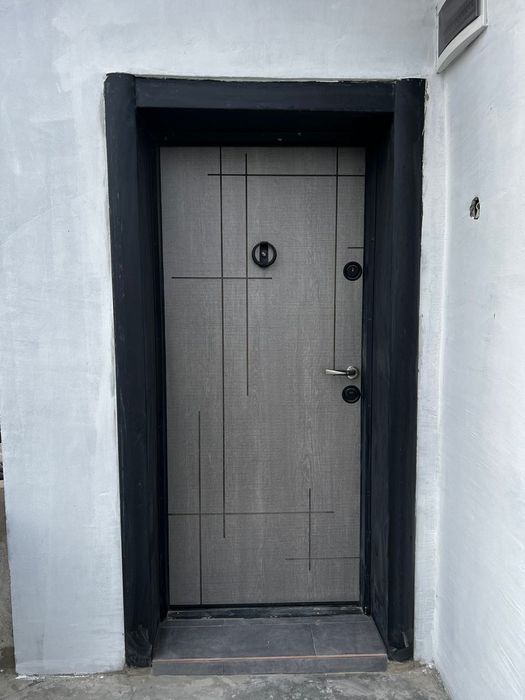 Двуетажна къща с двор в с.Ливада, до Бургас