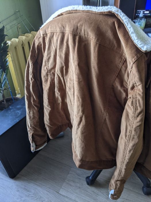 Продам новую куртку WAIKIKI