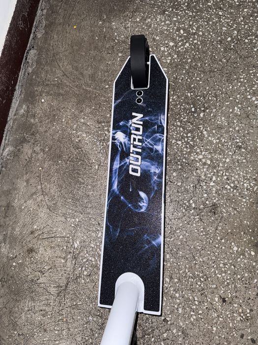 Trotineta scheme freestyle blazer pro outrun 2 fx white smoke