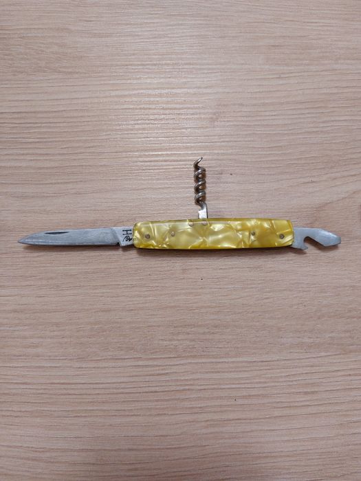 Стари български ножки