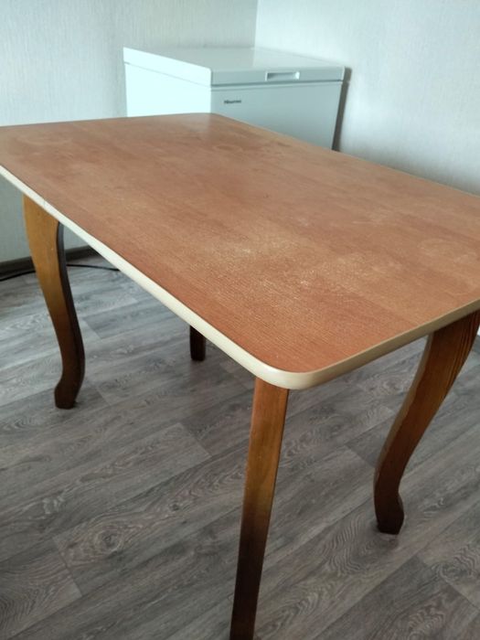 Кухонный стол продам