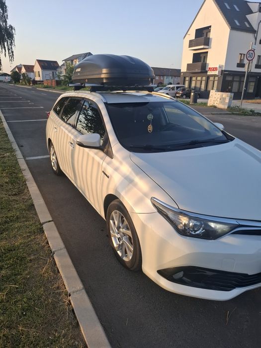 Toyota Auris Hybrid