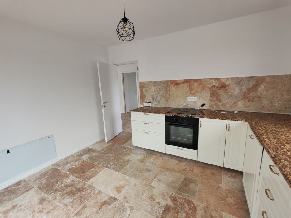 Casa noua, 3 camere, 2 bai, teren 400 mp Corbeanca - prima inchiriere