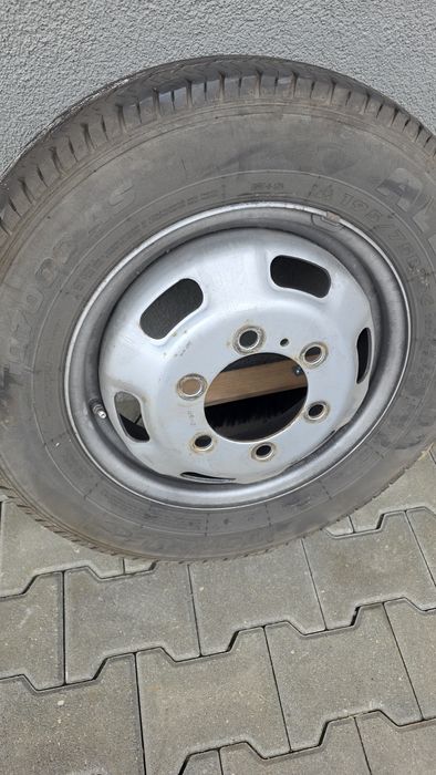 2 Roți complecte iveco daily dublu jante aproape noi folosite puțin