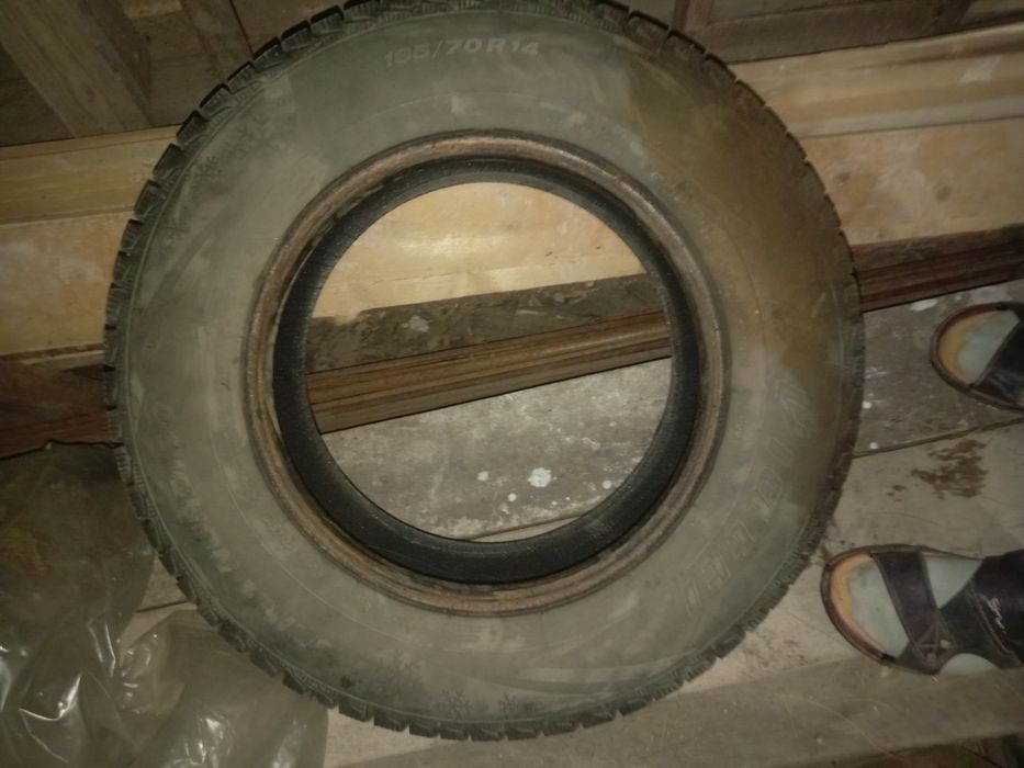 Продам 4 колеса зимнии