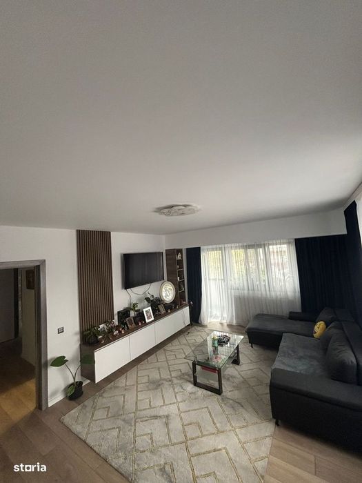 Apartament 3 camere Bloc Nou