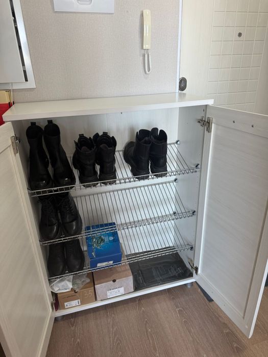 Обувница б/у продается