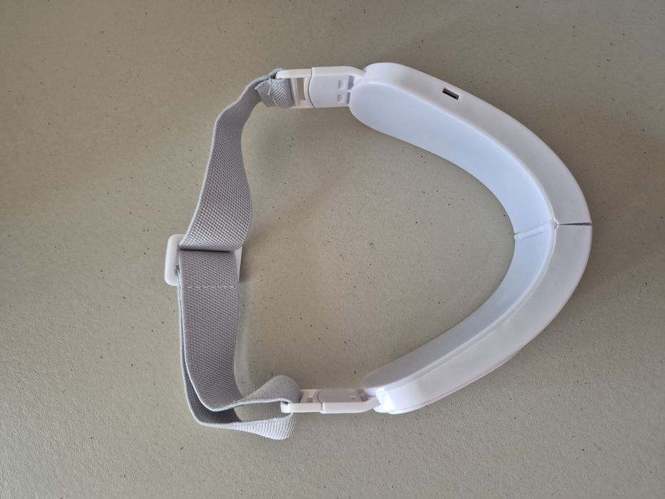 Нов зареждаш се уред за премахване на двойна брадичка.