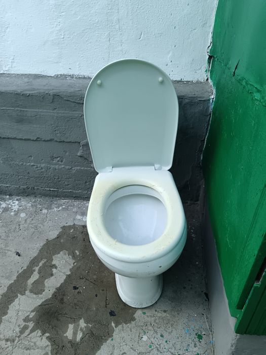 Унитаз Б/У за 15000