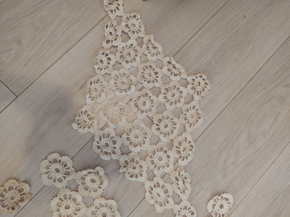 Față de masă și mileuri macrame