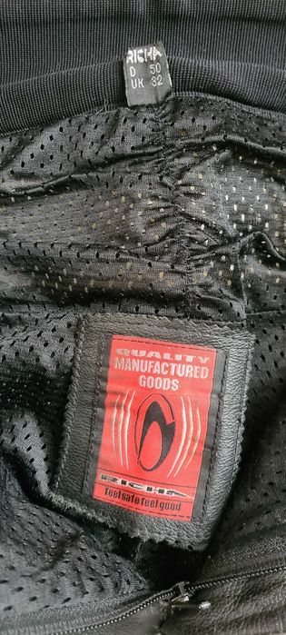 Кожен мото екип 2 части