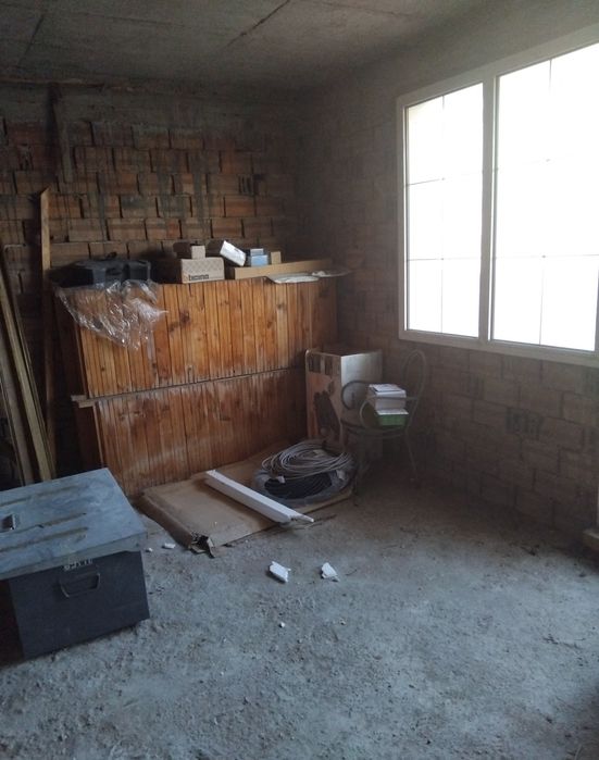 Продава етаж от къща в гр.Дупница