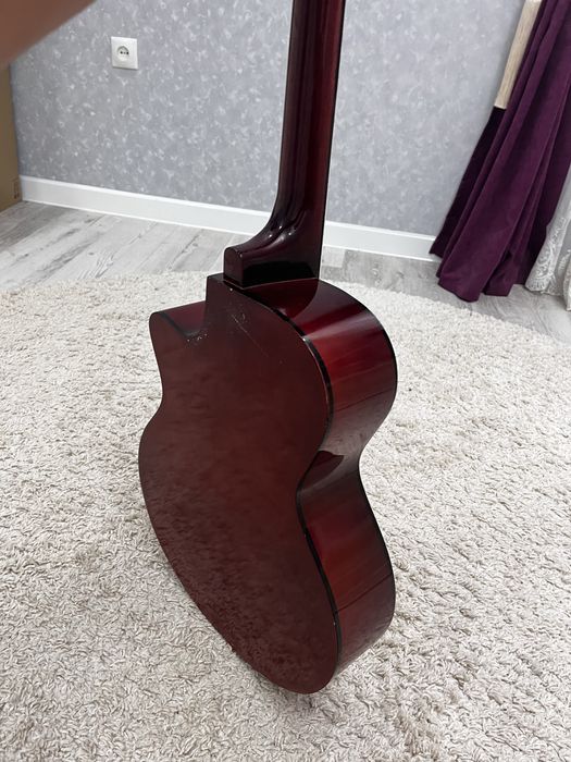 Аккустическая гитара