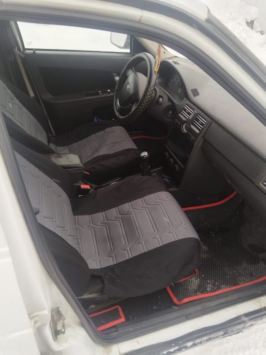 Продам приору 2012г