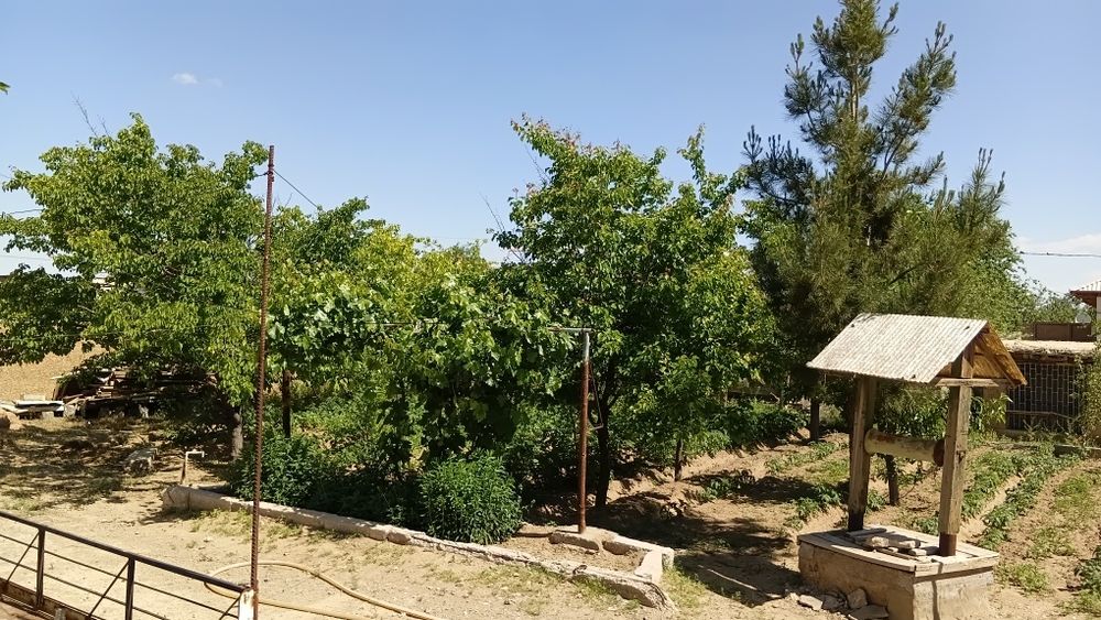 Zarafshon shahrida Miraj 2 da hovli sotiladi