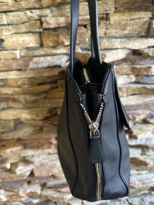 Дамска чанта Guess