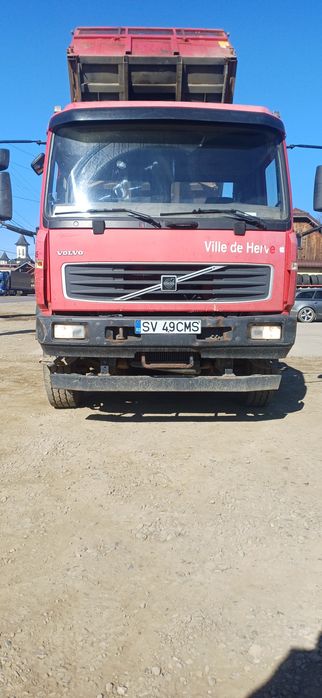 Camion Volvo Bena  basculabila