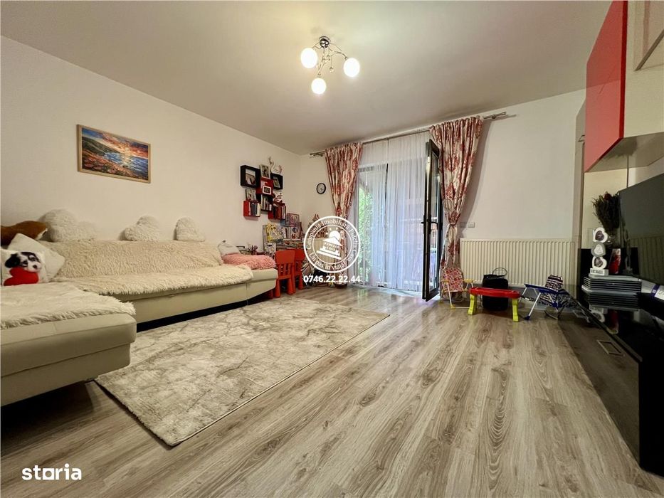 Vila tip duplex de vanzare cu 3 camere si 2 bai, de vanzare in Lunca C
