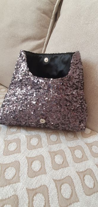 Сумочка  двухместная  кожа  с одним разделом с рисунком, клачь серебр.