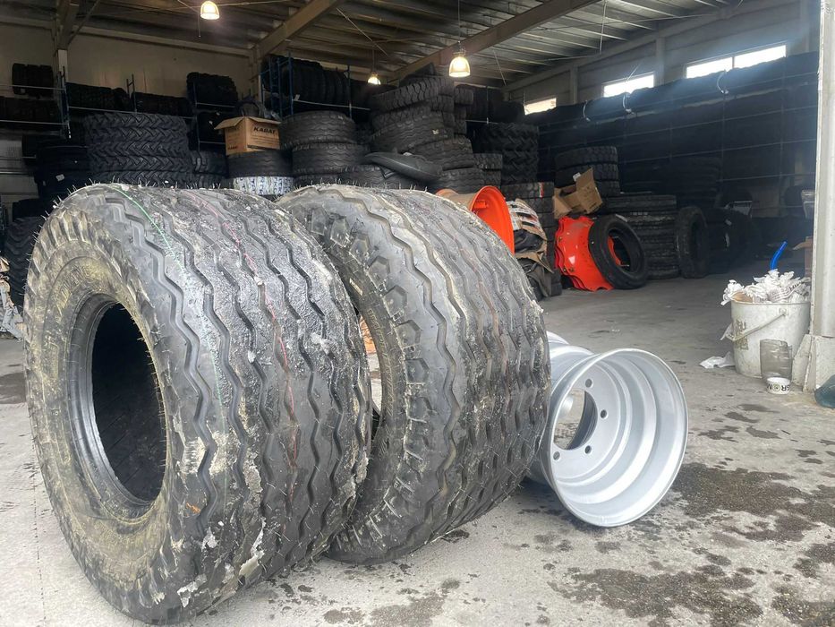 400/60-15.5 anvelope remorca baloti tubeless camera de aer jante 13x15.3 implement avem mai multe modele si ply 16 18 20 22