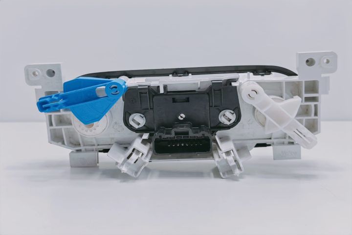 Panou aer conditionat E1093049AC / 30080060 / 05 Opel Vivaro B seria