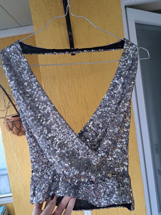 НОВ Сребрист Топ с пайети ZARA