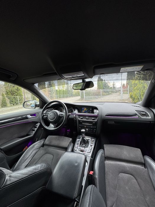 Vând Audi A4 S line