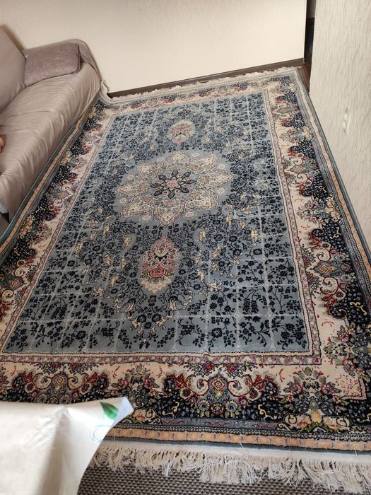 Продам ковер 2 на 3