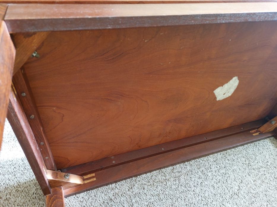 Столик журнальный