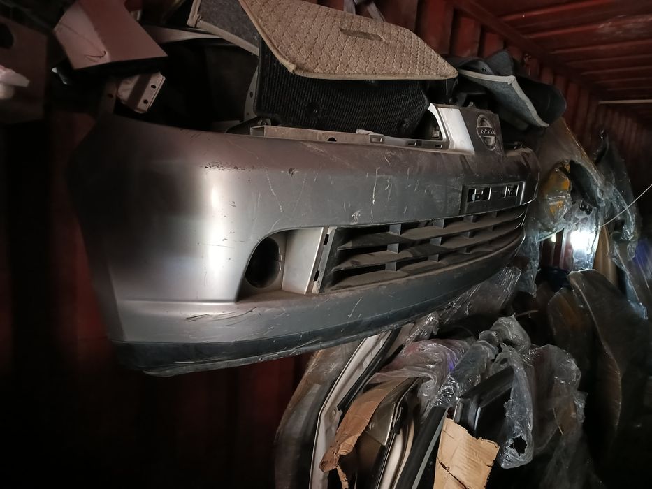 Ниссан тиида  бампер дорестайлинг