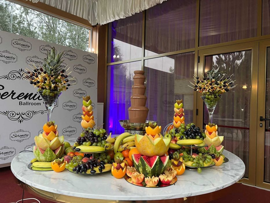 Fantana de ciocolata  si bar din fructe pentru evenimente