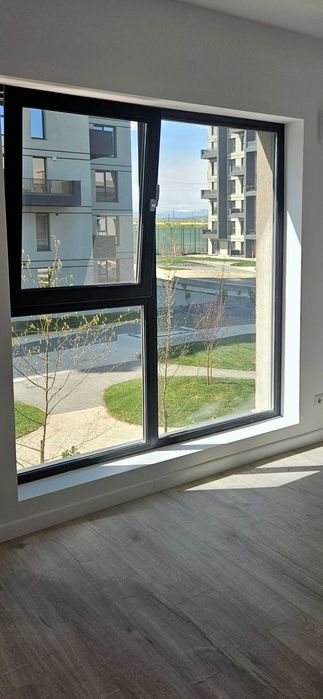 Apartament 3 camere,2 bai etaj 1/3,lift,an constructie 2026