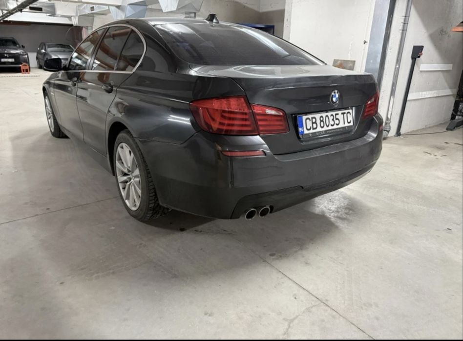 BMW 530 тъмно сиво