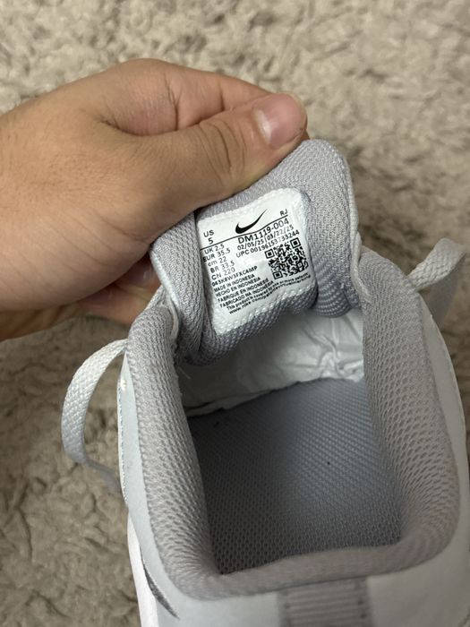 Кроссовки найк матерчатые