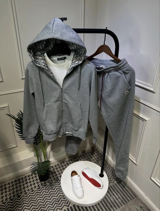 Костюм полностью набор