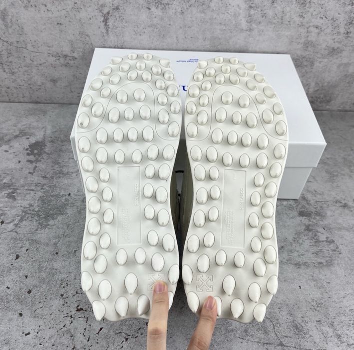 Off-White Odsy 1000