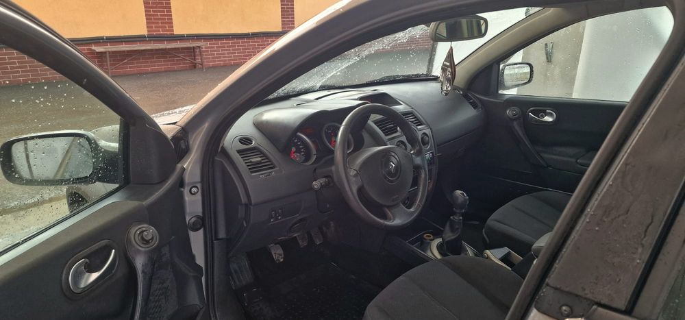 Renault Megan 2 -- 1.9Dci 130Cp -- 6+1trepte -- Carlig - Fiscal ! 3000lei - Cititi Anuntul !