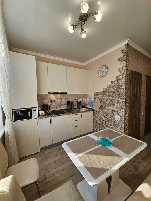 Шикарная 2х. Чехова 55 (Кирова)