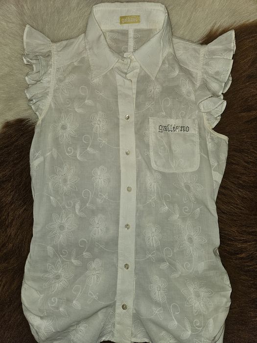 Vand bluza alba de dama S Galiano brodata