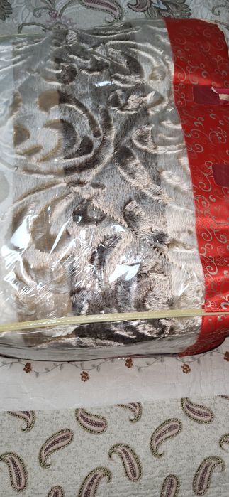 Новое одеяло мягкое шикарное