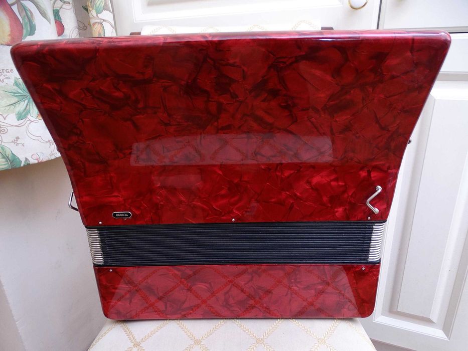 Акордеон Велтмайстер Стела 60 баса