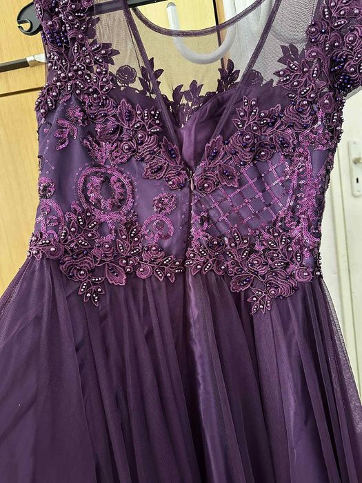 Официална  рокля