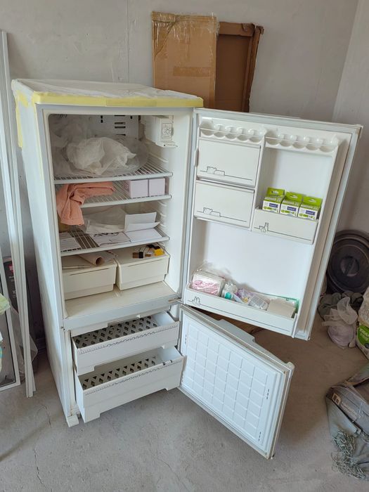 Холодильник Бирюса